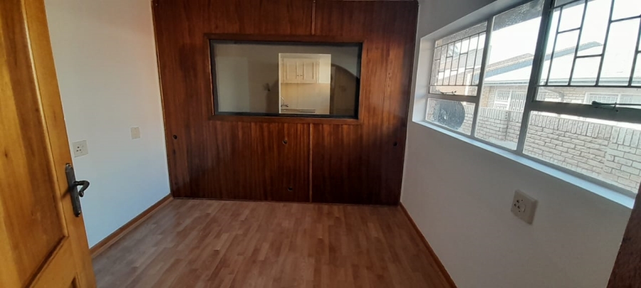 To Let  Bedroom Property for Rent in Wilkoppies North West